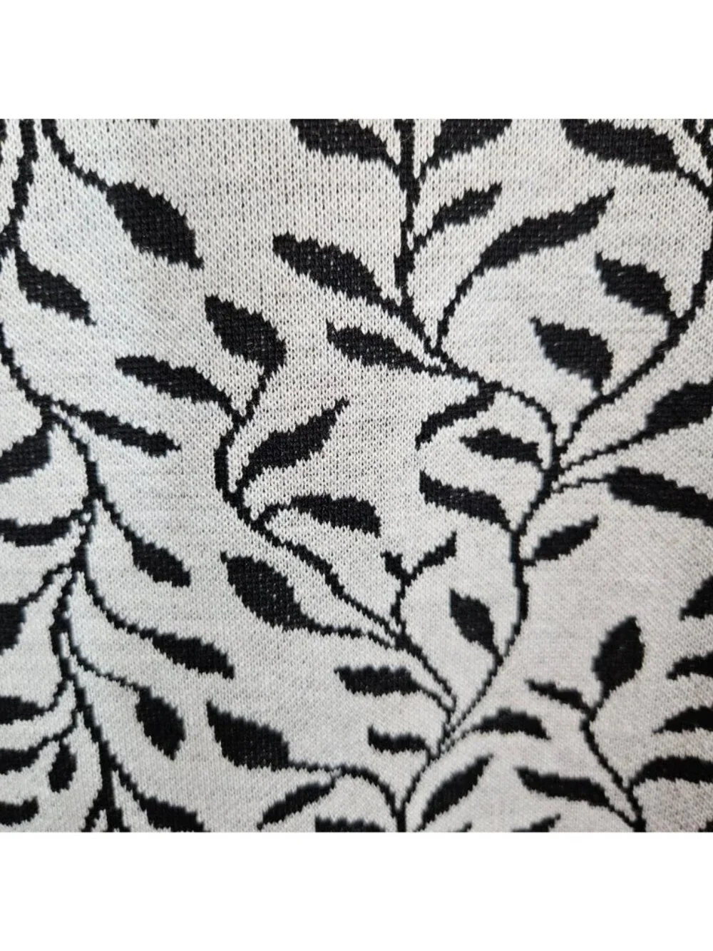 C.D. Daniels Womens XL Sweater faux Jacket Black White Leaf career modest office